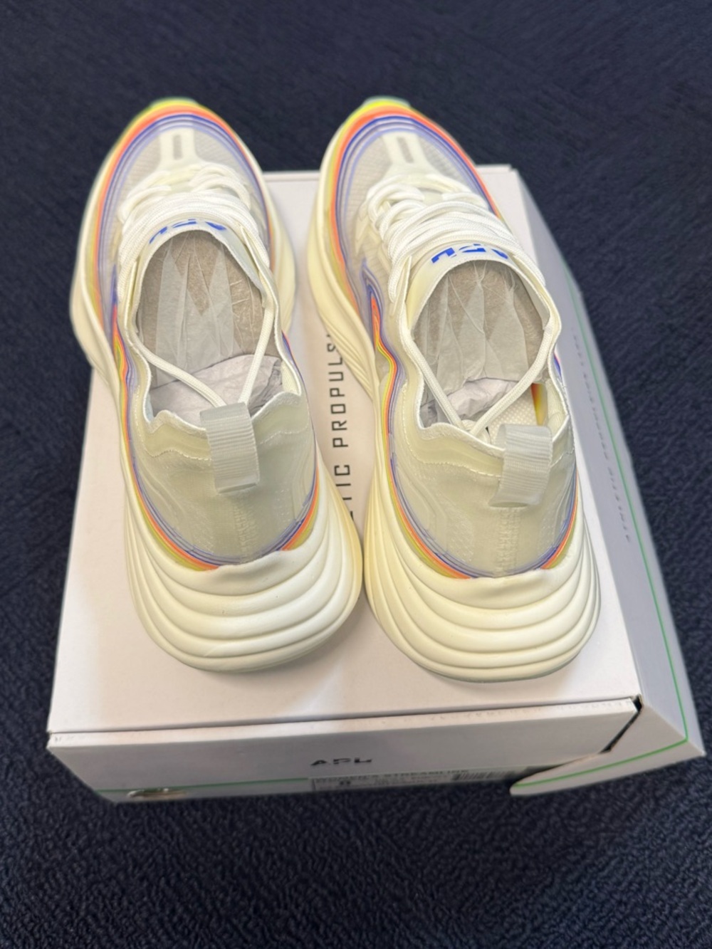 NWT APL Streamline clear/white/multi size 8 women’s - Picture 3 of 3